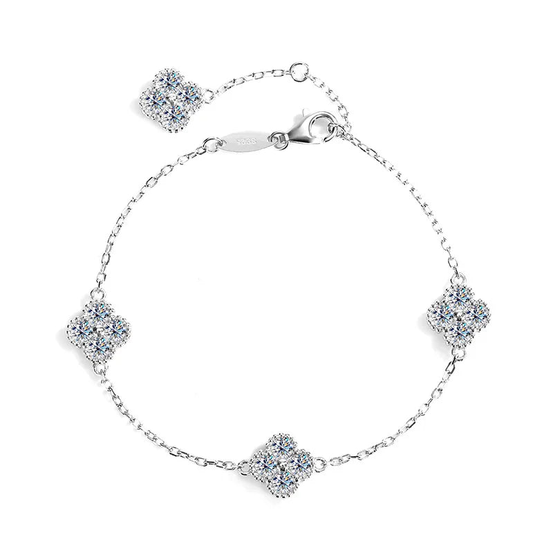 IsisStone | Moissanite Clover Charm Bracelet